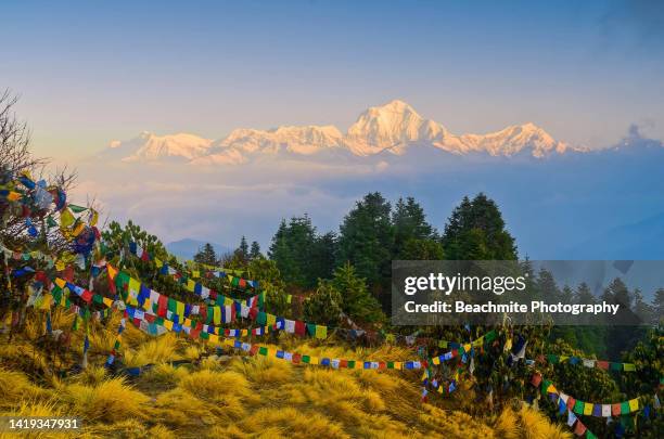 マチャプチャレ山頂の全景。ネパールの山の風景Premium写真