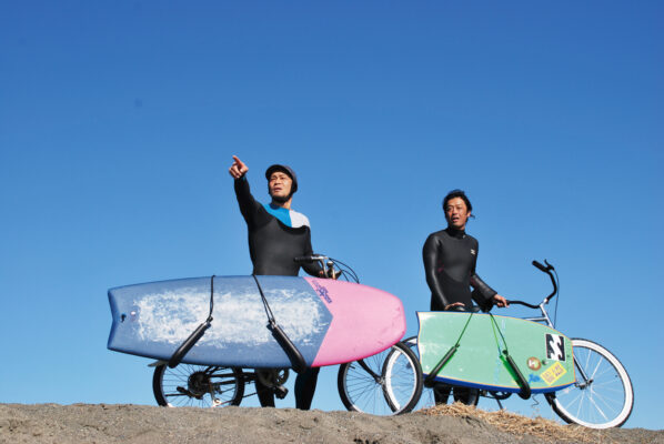 サイドカーの運転は難しい？ 車体の特性や運転操作のコツ、側車に乗るパッセンジャーが気を付けるべきポイントを紹介1 2- webオートバイ