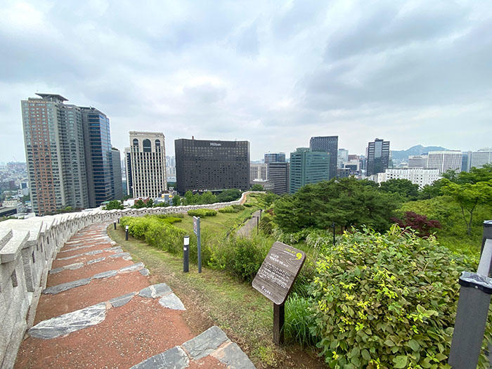 白凡広場観光－ソウルナビ