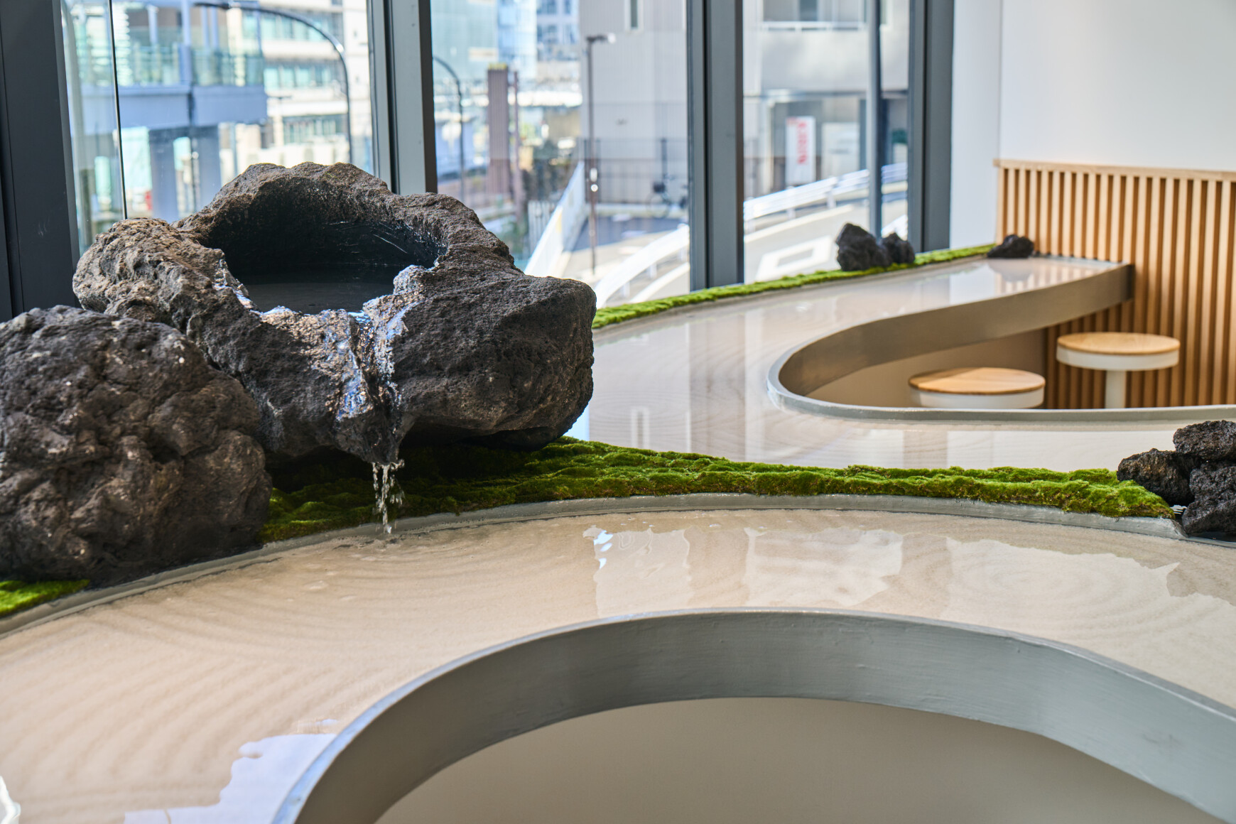 12月20日 金 渋谷にNew Open！ 鎌倉で大人気の水テーブルカフェ