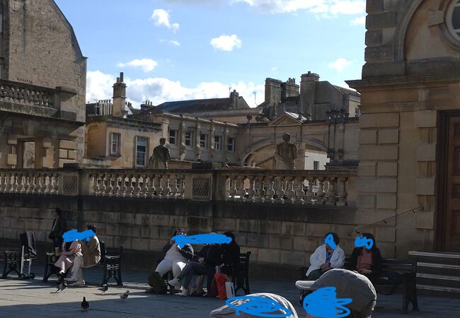 ローマン・バス」イギリス世界遺産の街バース最大の見どころオリコンニュース ORICON NEWS