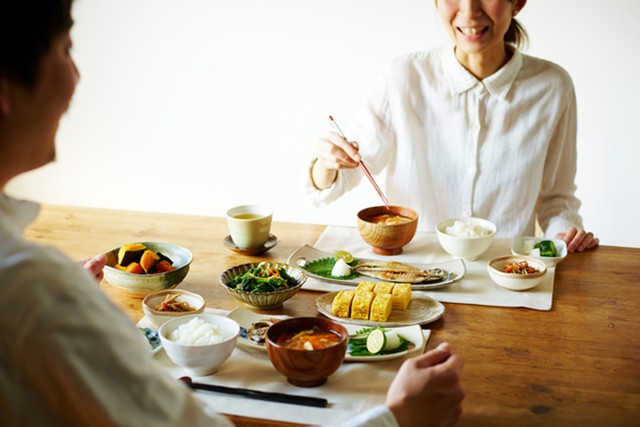 トリプトファン」を摂って、しあわせホルモン「セロトニン」を増やそう！ | 山梨県厚生連健康管理センター