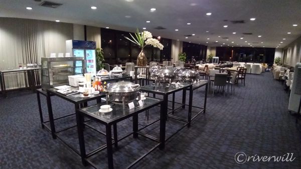 タイバンコクスワンナプーム国際空港のラウンジ利用京都の達人 トッキーの街歩き 海外、国内旅行情報も