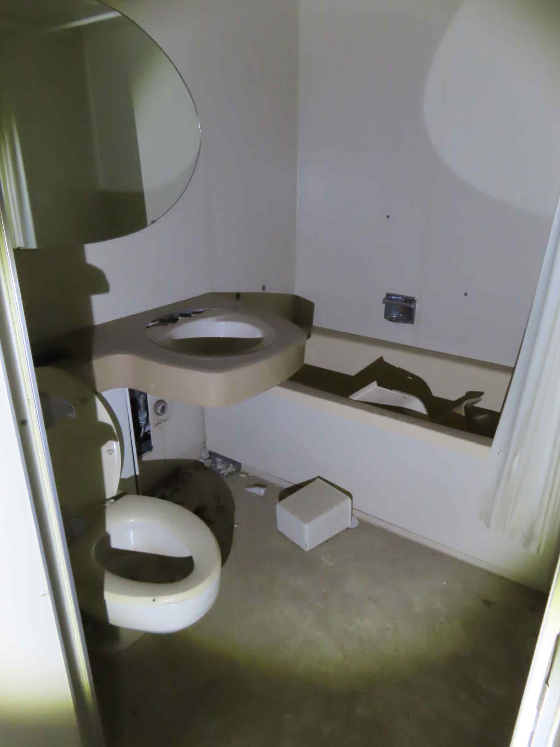 キャデラックハウス : 廃墟散策写真帳