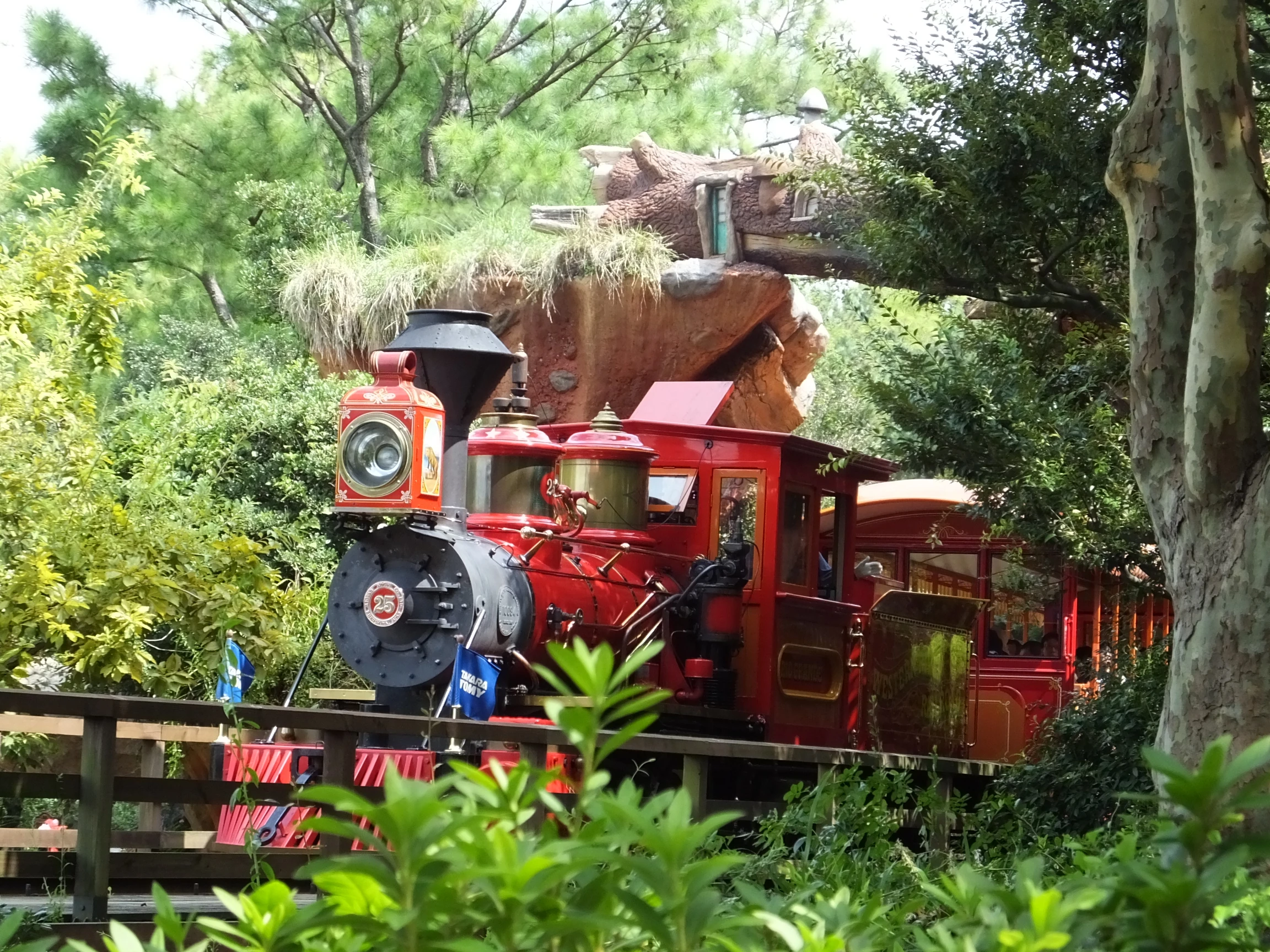 東京ディズニーランドでスリル満点のアトラクション6選 - OZmall