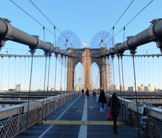ブルックリンブリッジ 夜の写真撮影レッスン 夜景を楽しみながら撮影スポットをご案内 ＜1.5時間 英語インストラクター＞ニューヨークの観光・オプショナルツアー専門 VELTRA ベルトラ