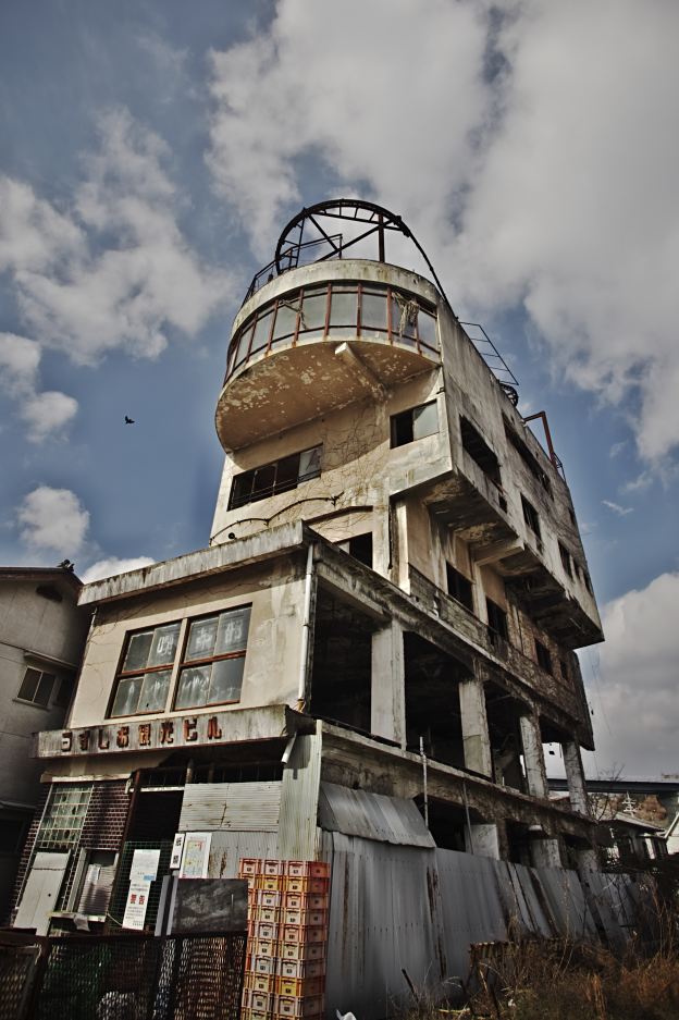 その73:うずしお観光ビル - 廃墟ガールの廃ログ