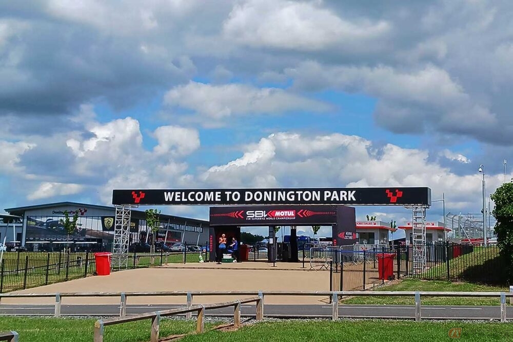 Team HRCはドニントンパークでの厳しい戦いの中で一歩前進Honda.Racing