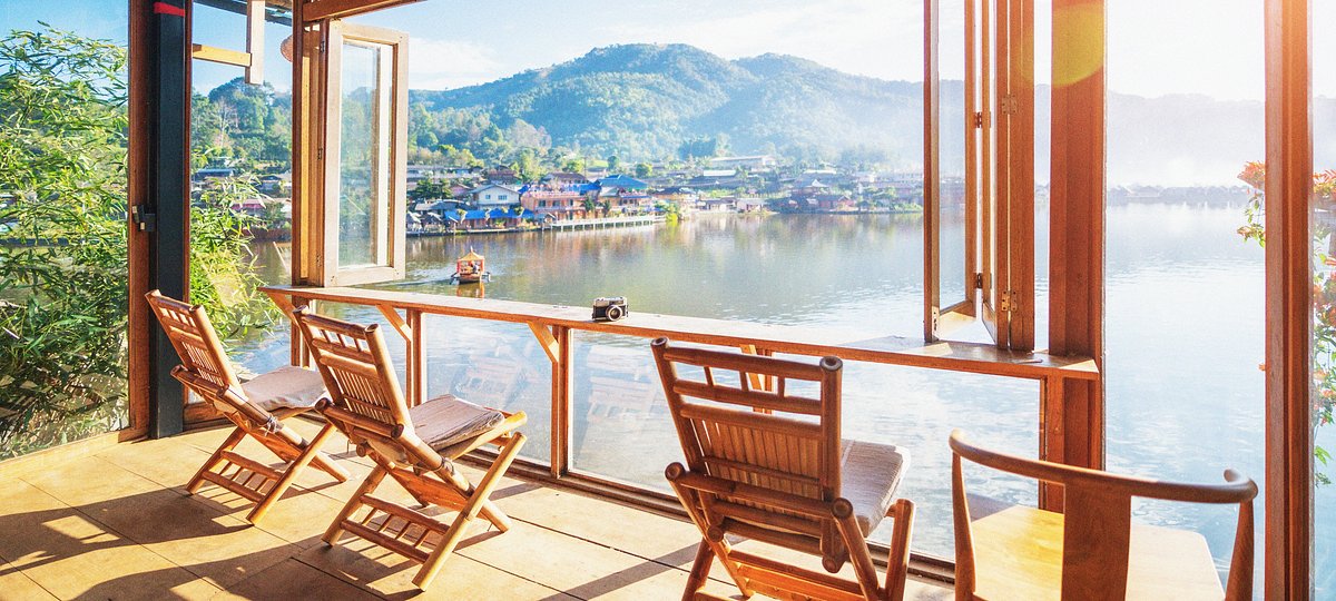 ウィンダミア湖地域の高級ホテルブリティッシュコロンビア州エクスペディア