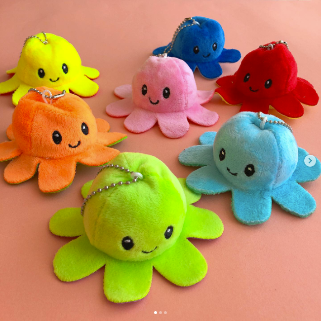 ダイソー コンパクトでよく飛ぶ凧が110円！カラフルでカッコいい&あんふぁん