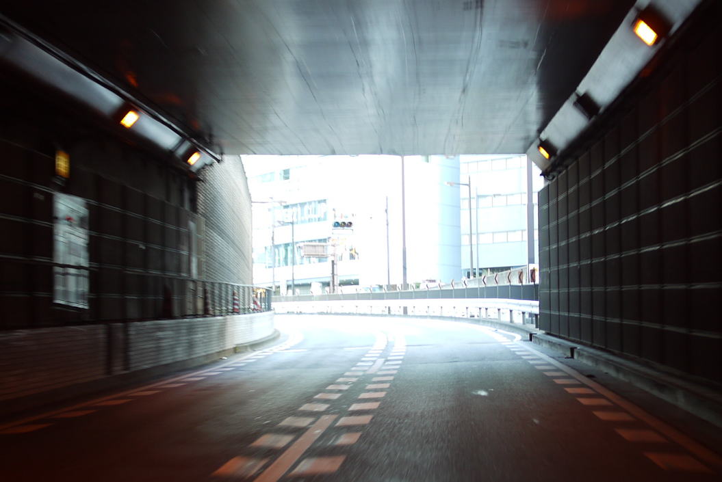 完成が見えて来た、新宿御苑傍の「環状第5の1号線 千駄ヶ谷 」の様子 2022年6月上旬撮影 - 再開発調査兵団