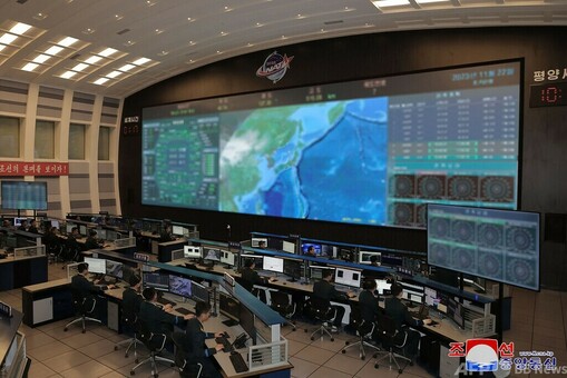 台風情報 大型で強い台風15号 衛星画像には次第に渦巻きグアム近海を通過する様子 11日に “非常に強い勢力”へ 10日先までの気象庁＆欧米進路予想RCC NEWS広島ニュースRCC中国放送1ページ