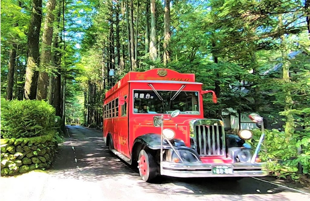 軽井沢 観光バス 見晴台軽井沢赤バス