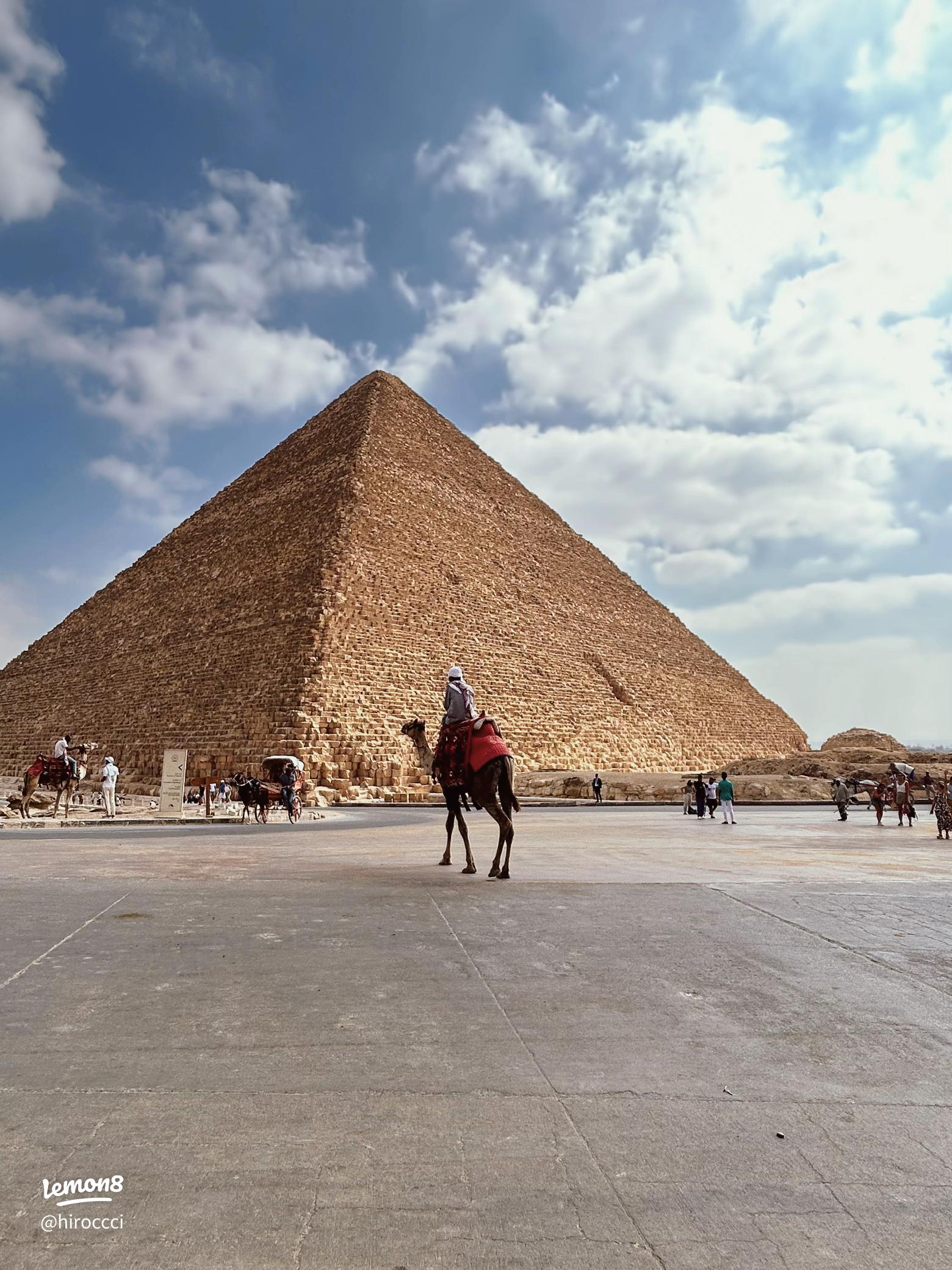 エジプト旅行日記: クフ王のピラミッドを訪れるプライベートツア