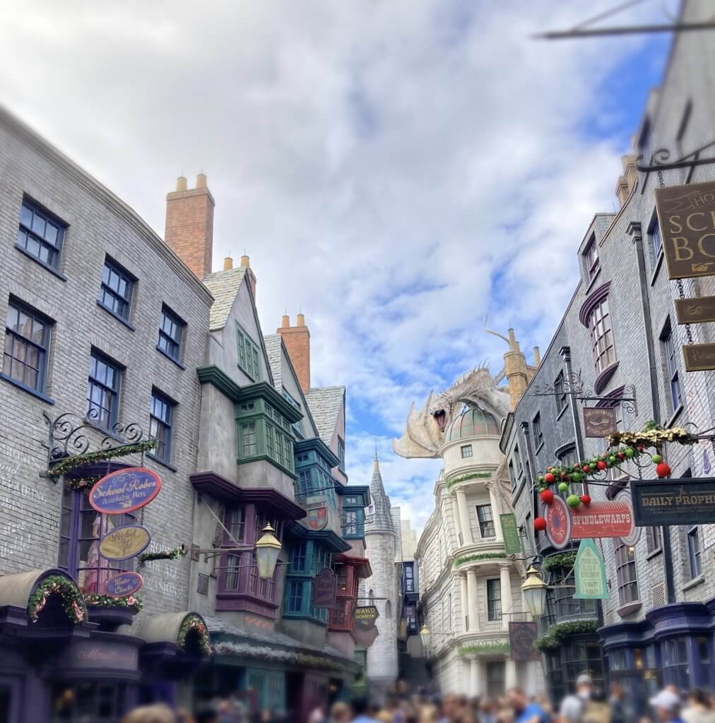 ユニバーサル・オーランド・リゾート新ショー「CineSational: A Symphonic Spectacular」などを発表