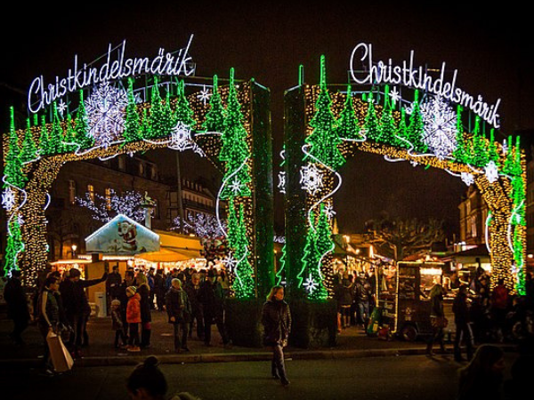 最新情報！フランス・ストラスブールのクリスマスマーケットの魅力3選WORK HARD TRAVEL HARDER