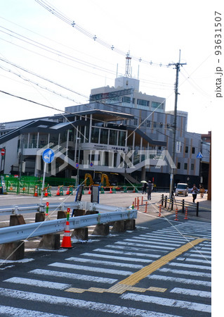 祝開通！大和西大寺駅の南北自由通路とトレインビューTabiKen -旅とビルと建築と