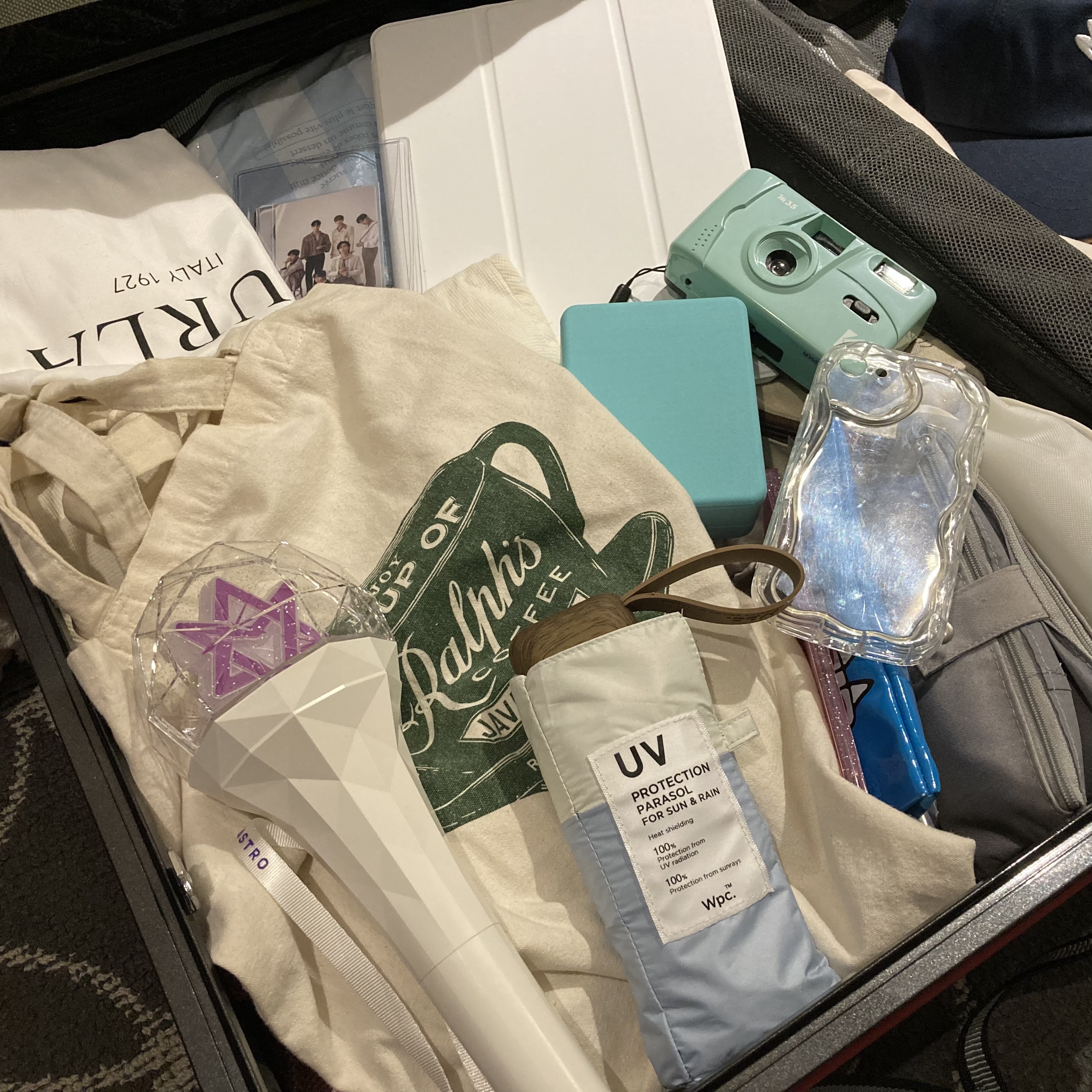 旅行の荷物の小型化を叶えるアイテムはこれ。パッキング上手になれる荷造り方法Sheage シェアージュ