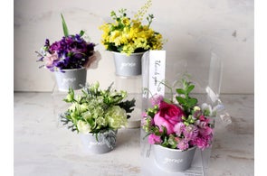 新宿駅南口改札前の花屋さん : Welcome to GRACELAND & Keigo Kageyama's LABEL