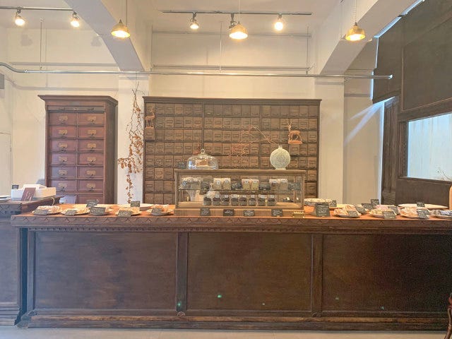 蔵前超人気店「菓子屋シノノメ」のお洒落なベーカリー「シノノメ製パン所」で素敵なパンと出会う - いろはめぐり