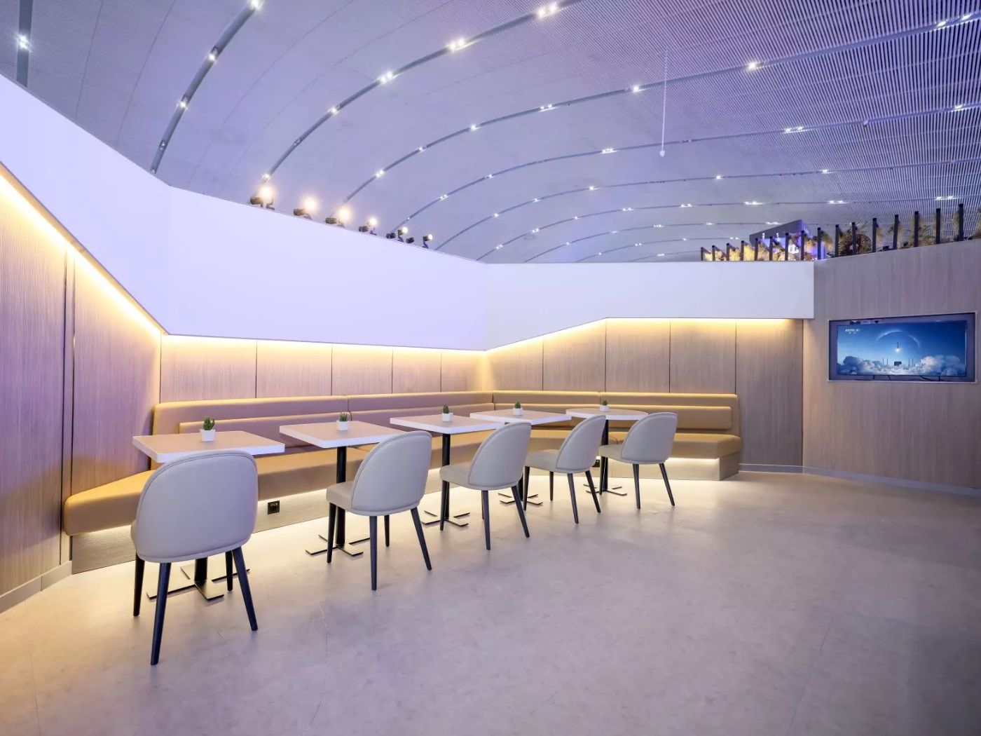 中国 深圳空港トランジットで足止め！ひとり旅 空港での過ごし方とお店 - Marie Osaki official blog