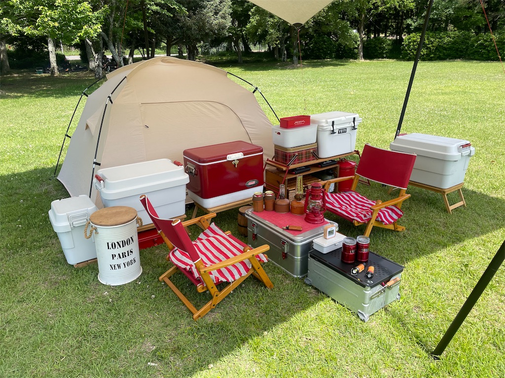 女子キャンプにおすすめの服装は？服選びのポイントと春夏秋冬の季節別おすすめキャンプコーデ - UAコラム UA COLUMNSユナイテッドアローズ公式通販 – UNITED ARROWS ONLINE