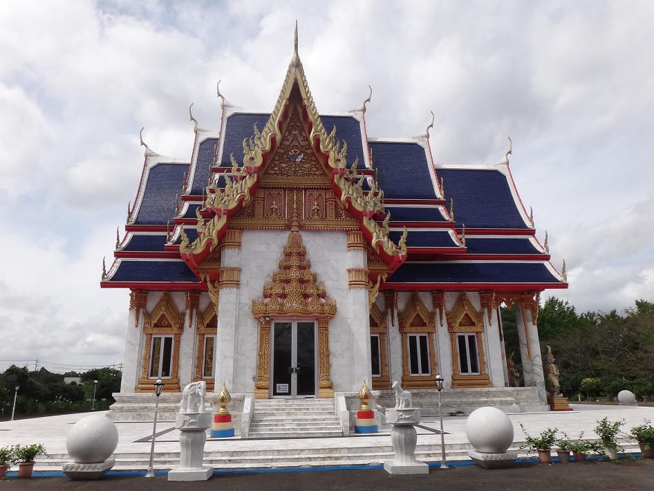 タイ・エアアジアX＜成田発着＞☆受託手荷物料込☆チェンライの青と白の寺院 を訪れるチェンマイ・バンコクフリー6日間 9A6TCCB 海外旅行・ツアー阪急交通社