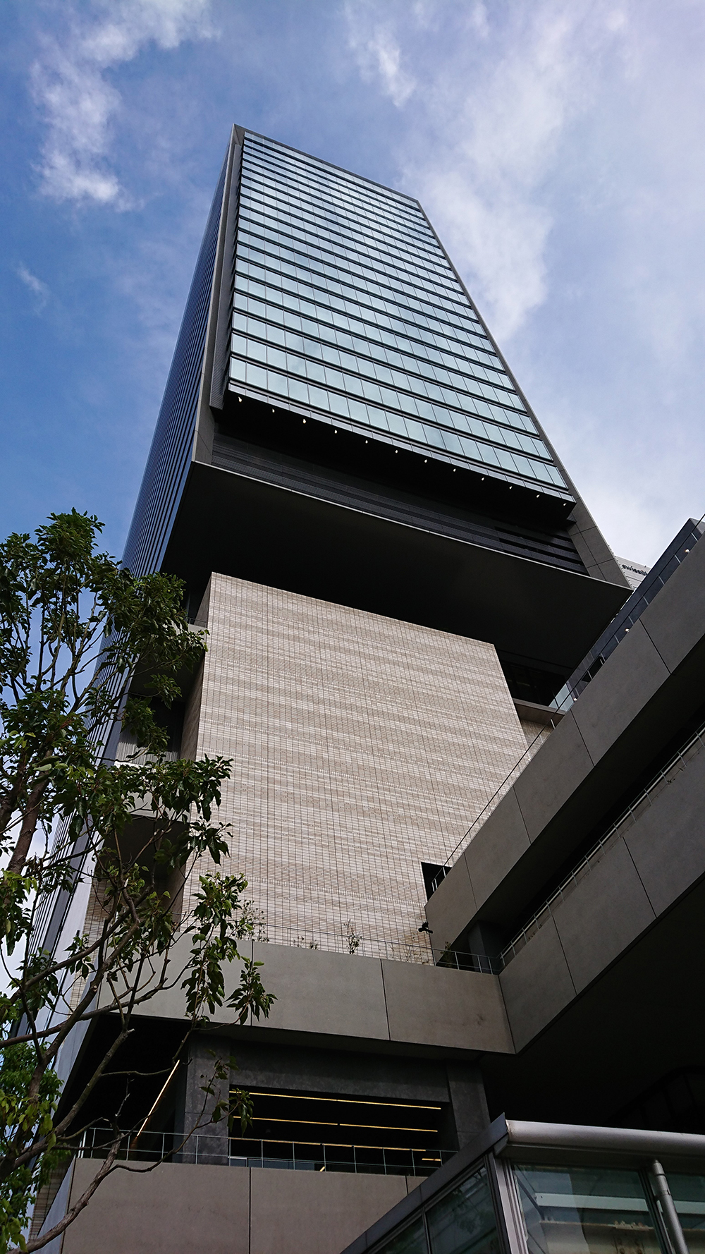 WeWork ウィーワーク なんばスカイオの料金 口コミ 空室状況 アクセスJUST FIT OFFICE