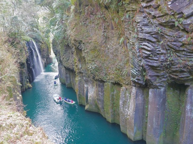 高千穂峡のボート＆遊歩道ナビ 滝を間近で見れるスポットへ！周辺立ち寄り情報も - まっぷるウェブ