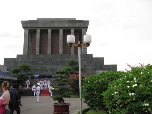 ベトナムの英雄の遺体が眠る「ホーチミン廟」と周辺観光It's my life ～アメリカ情報BLOG～