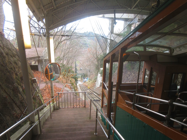 リニューアルされた六甲ケーブルの初乗車と、六甲有馬ロープウェー表六甲線の記録Ｙ１４編成のブログ