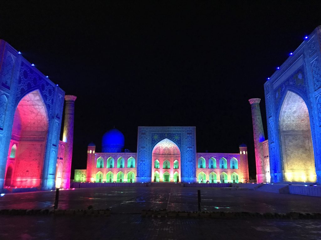 サマルカンド 夜のレギスタン広場スペクタクル・ライトアップ・ダイジェスト１１分♪Samarqand Night☆ Registan SquareSpectacle Digest 11min♪