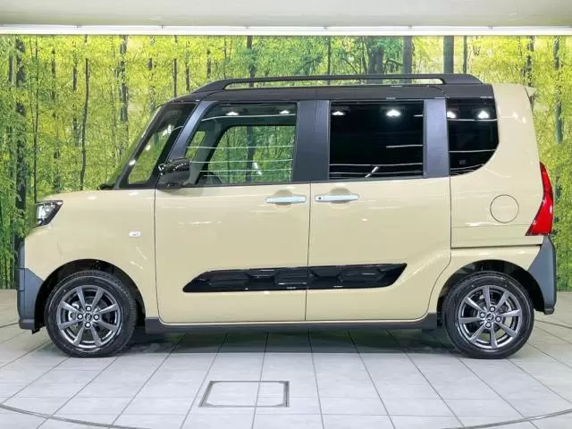 広い室内のアウトドア軽自動車！ダイハツ タントファンクロス鳥取県米子市でカーリースなら頭金0円、月々1万円の軽自動車.com