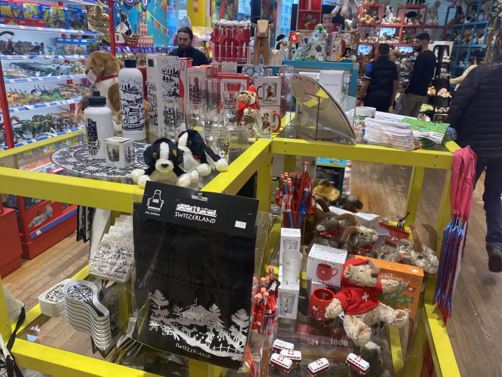 ショッピングモールも隣接。乗り継ぎも便利なジュネーブ空港TABIZINE～人生に旅心を～