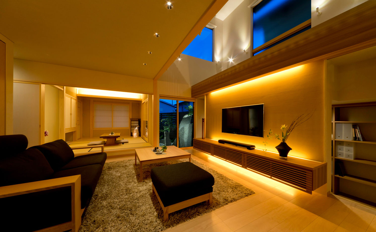 箱根の雄大な景色を望む「箱根吟遊」は “和モダン”の草分け的存在の宿寛ぎの旅館か開放的なリゾートか 日本の夏の癒やし宿