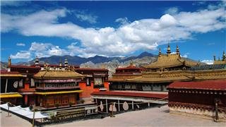 チベットラサ ジョカン寺 大昭寺チベット甲羌百馬国際旅行社