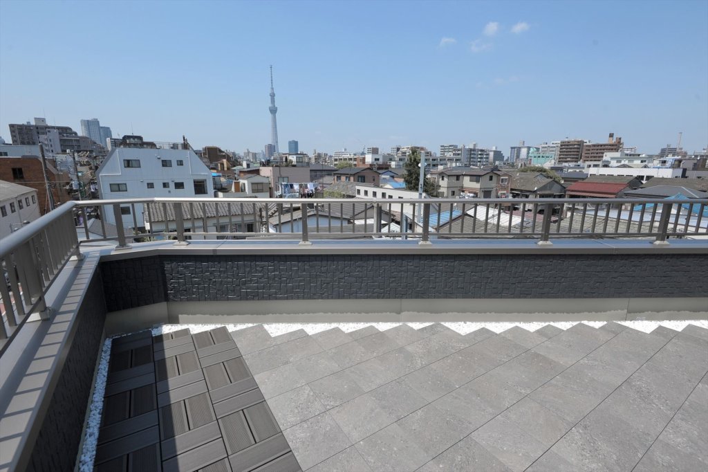 屋上テラスのある住宅のメリットとデメリットを徹底解説 施工事例ありデザイナーとつくる唯一無二の注文住宅「ポウハウス」
