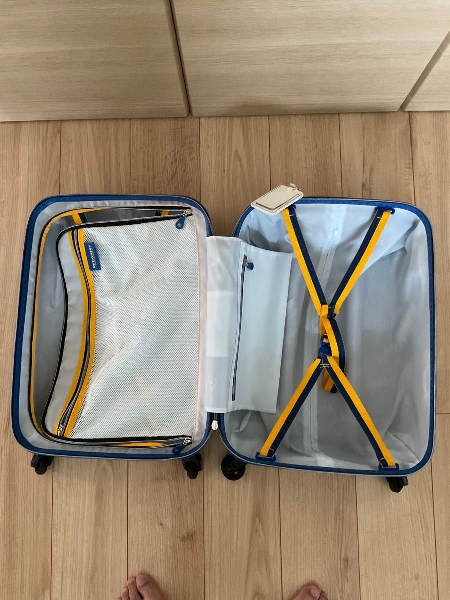 楽天市場 スウェーデン 国旗 グッズ スーツケース・キャリーバッグバッグ ：バッグ・小物・ブランド雑貨の通販