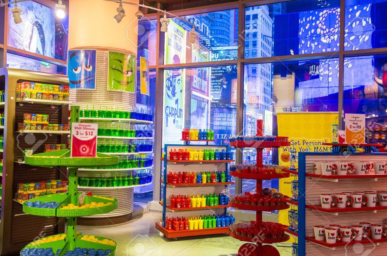 ニューヨーク タイムズスクエア 見どころ観光・お土産ガイド - Petite New York