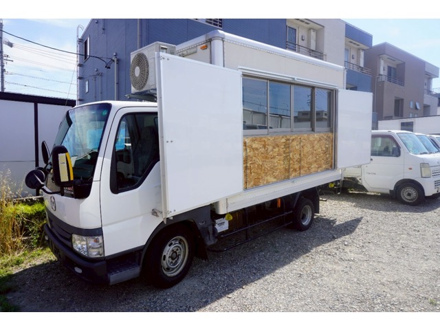 インテリアが超オシャレなハイエース3選 前編コラム MOTA