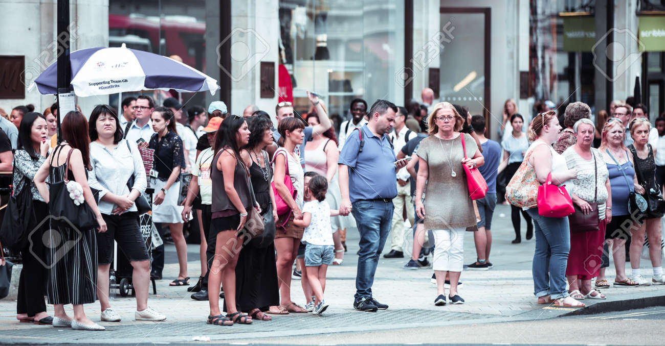 オックスフォード ストリートロンドン シティ センター- ツアーとアクティビティエクスペディア