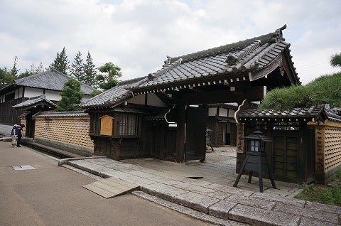 火災の際は囚人の「一時帰休」も！？ 江戸の伝馬町牢屋敷跡をたずねるおたくま経済新聞