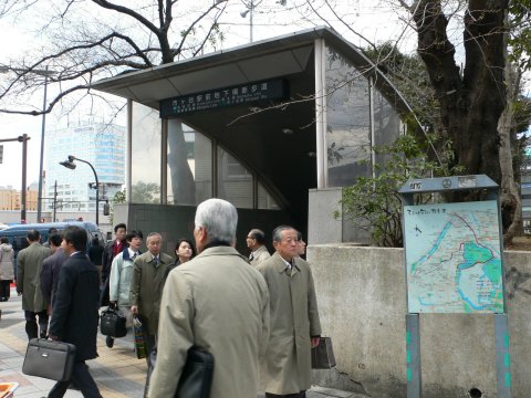 市ヶ谷の外濠下に広がる地下空間の謎 東京メトロ 有楽町線→南北線- かっきぃーの雑記帳