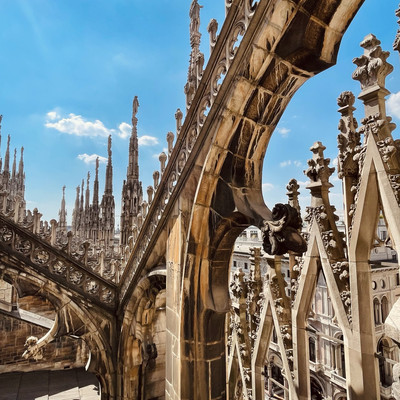 ミラノのドゥオーモ + 自転車で巡るミラノの見どころ＆穴場スポット巡りツア