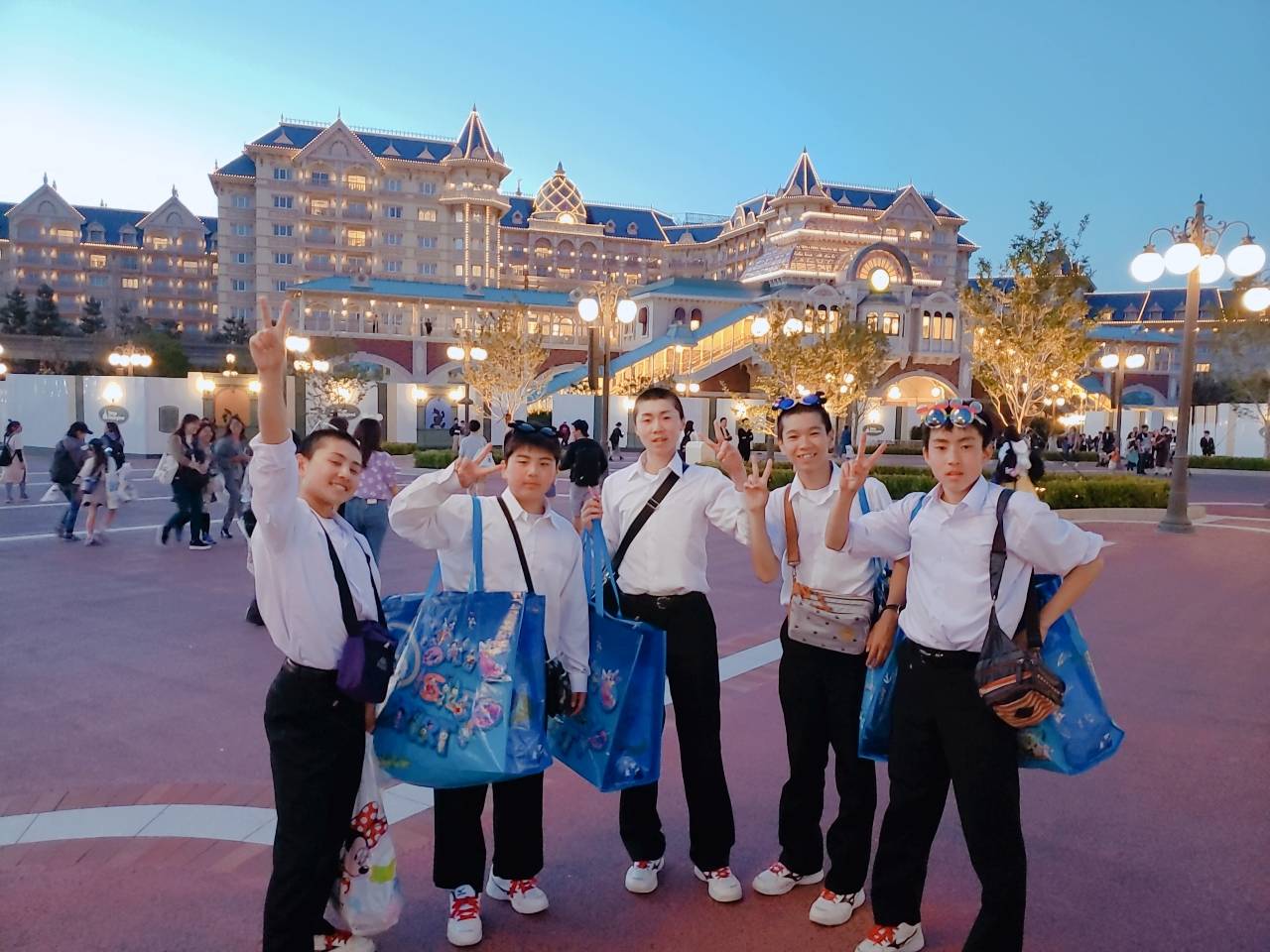 修学旅行 東京ディズニーセレブレーションホテル松阪市立三雲中学校