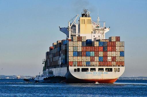 フリー写真出港するコンテナ船パブリックドメインQ：著作権フリー画像素材集