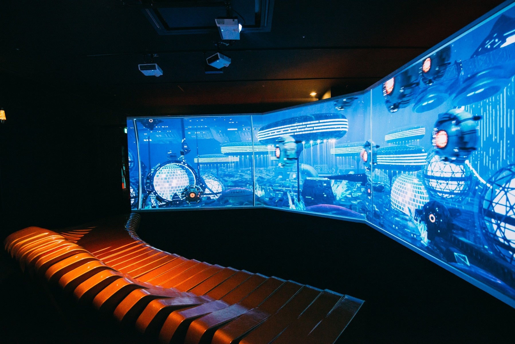 MOZOに宇宙を旅する新感覚の水族館がオープン！「UNDER WATER SPACE NAGOYA」名古屋 西区LifeDesigns ライフデザインズ 東海の暮らしのウェブマガジン