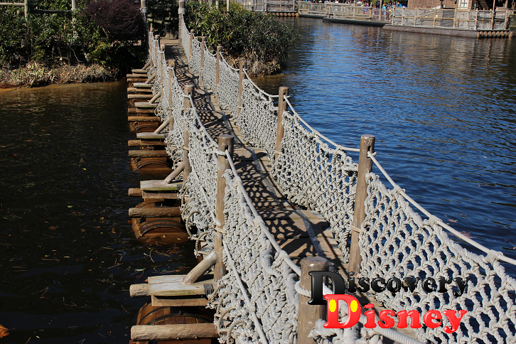 公式 トムソーヤ島いかだTom Sawyer Island Rafts東京ディズニーランド Tokyo Disneyland -YouTube