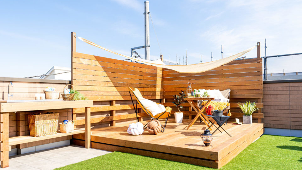 庭でのキャンプを盛り上げる主なギア8つ魅力や注意点もあわせて紹介CARPRIME カープライム