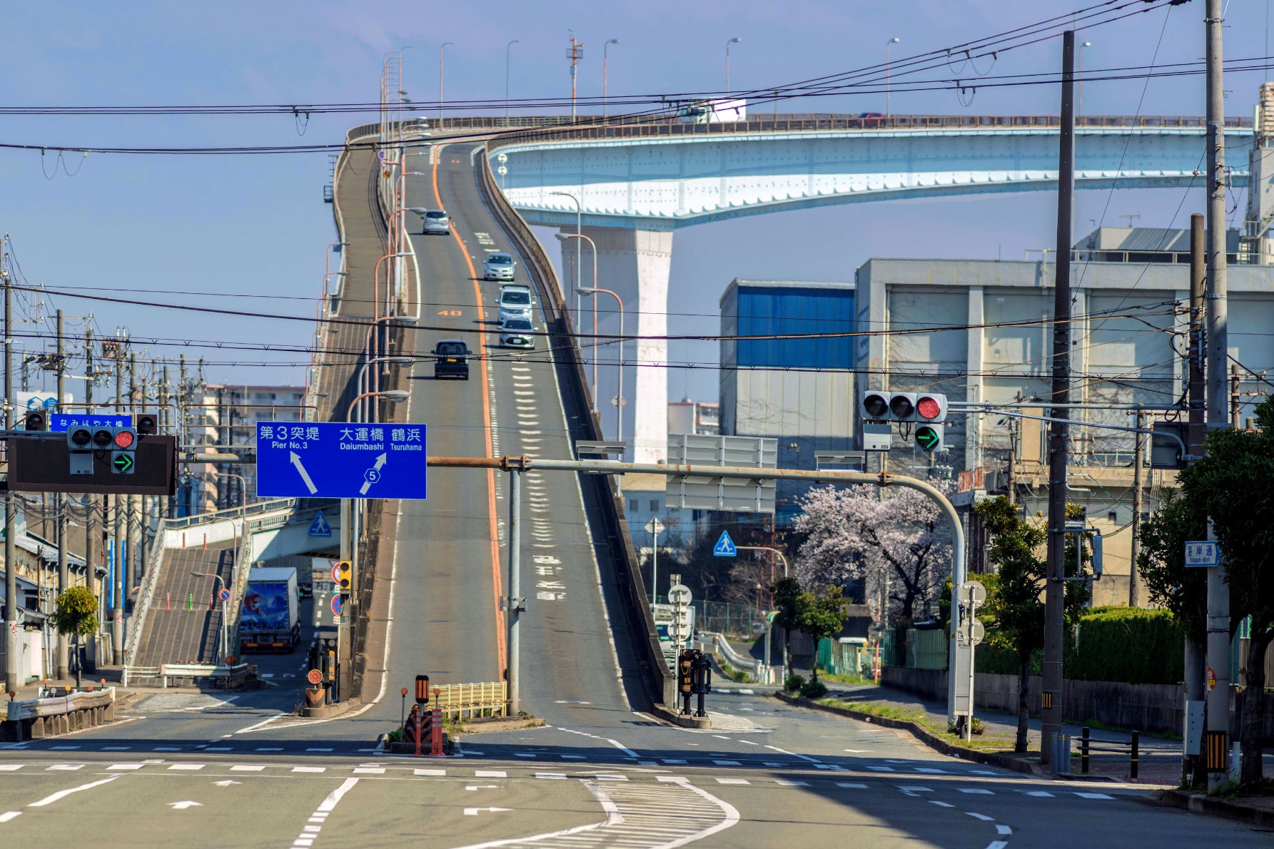 大阪市 なみはや大橋2024年5月17日 ベタ踏み坂 レタス